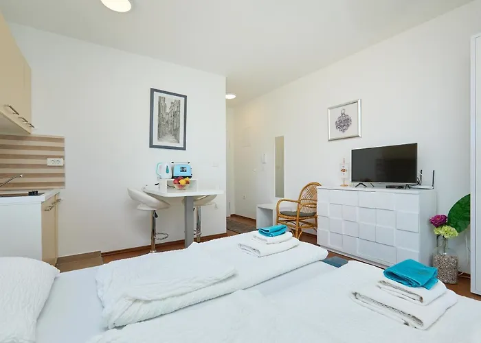 Lino & Roco Suites